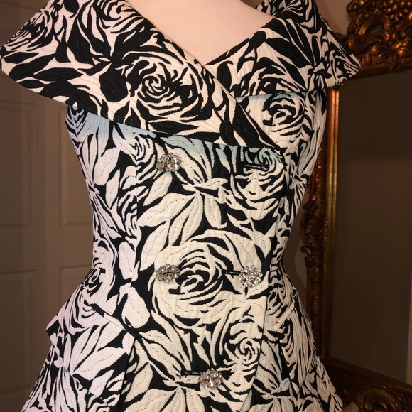 Vintage Rickie Freeman for Tj Nites skirt suit - Picture 3 of 5